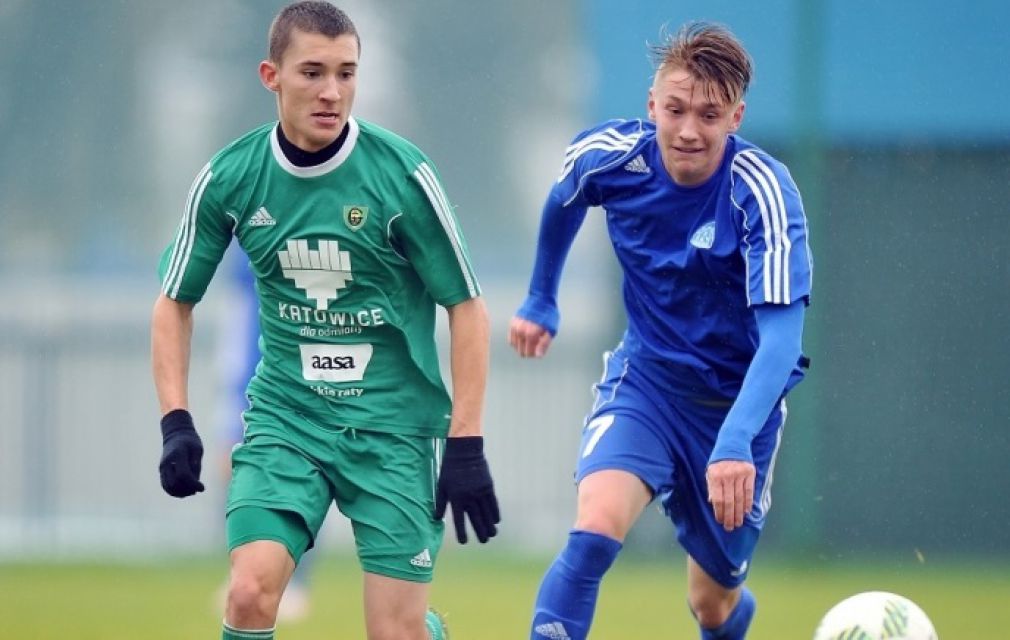 Piłkarze Krupińskiego do Bielska-Białej przyjechali w siódemkę - niedziela na boiskach IV ligi i "okręgówki"