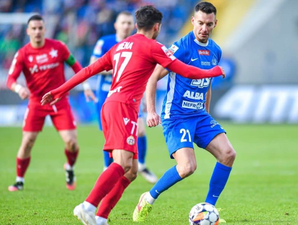 Frekwencyjny rekord i blamaż Ruchu