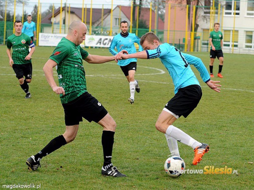 III-ligowe derby Pniówek Pawłowice (niebieskie stroje) - Unia Turza Śląska (zielone)