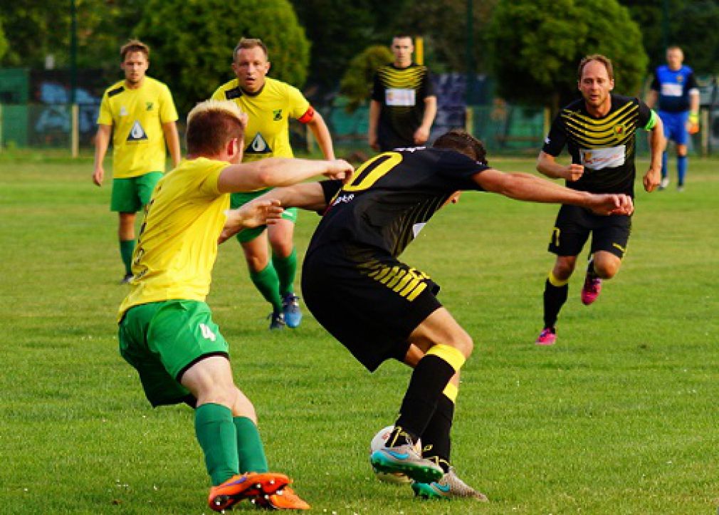 Udane pościgi beniaminków - wyniki 1. kolejki IV ligi