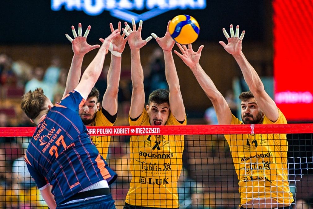 SuperPuchar nie dla Pomarańczowych