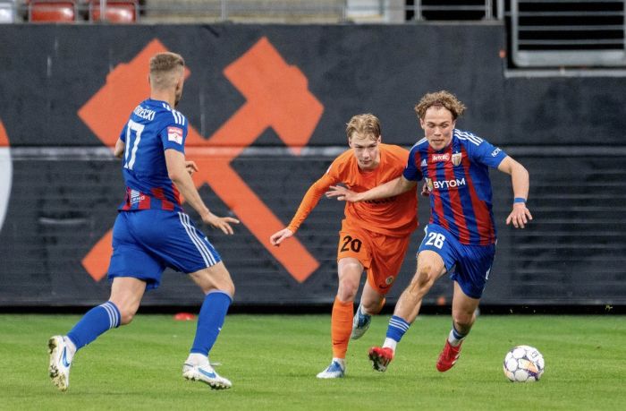 Polonia dogoniła wicelidera. GKS Jastrzębie nad kreską - wyniki 25. kolejki Betclic 2. ligi